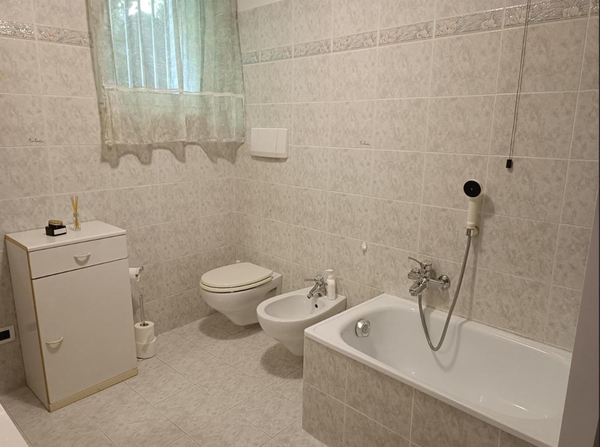 Casa Vacanze Lavanda & Rosmarino Telve Екстериор снимка